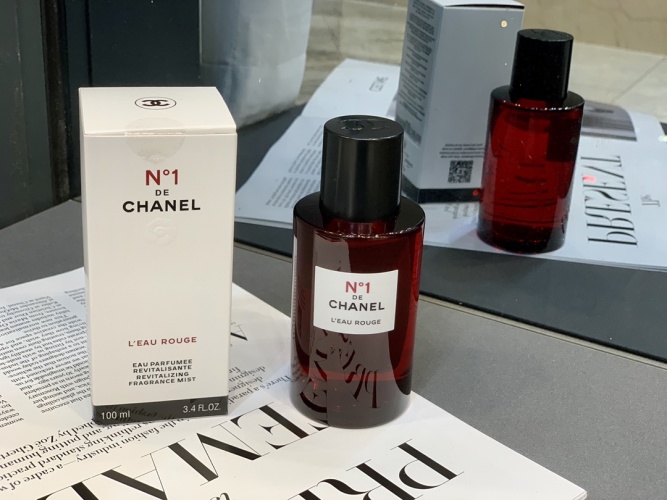 Chanel N°1 de Chanel L'Eau Rouge Revitalizing Fragrance Mist 100ml 1 Chanel N°1 de Chanel L'Eau Rouge Revitalizing Fragrance Mist 100ml