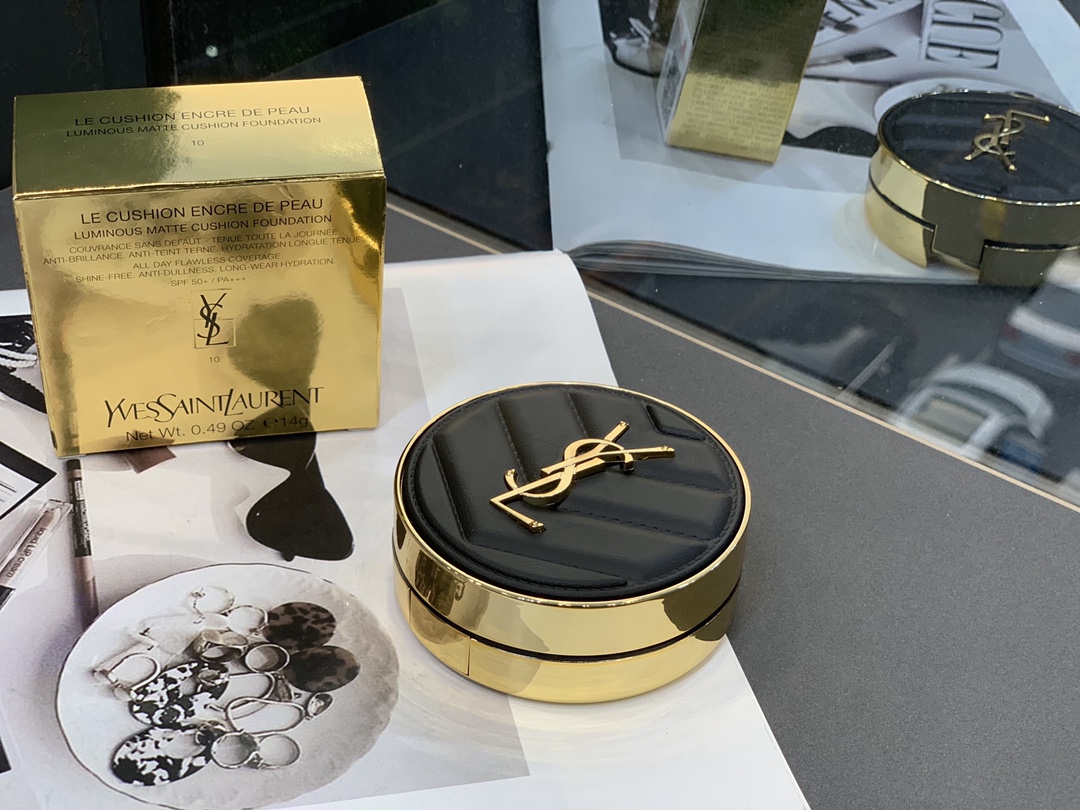 Saint Laurent - Fragrance