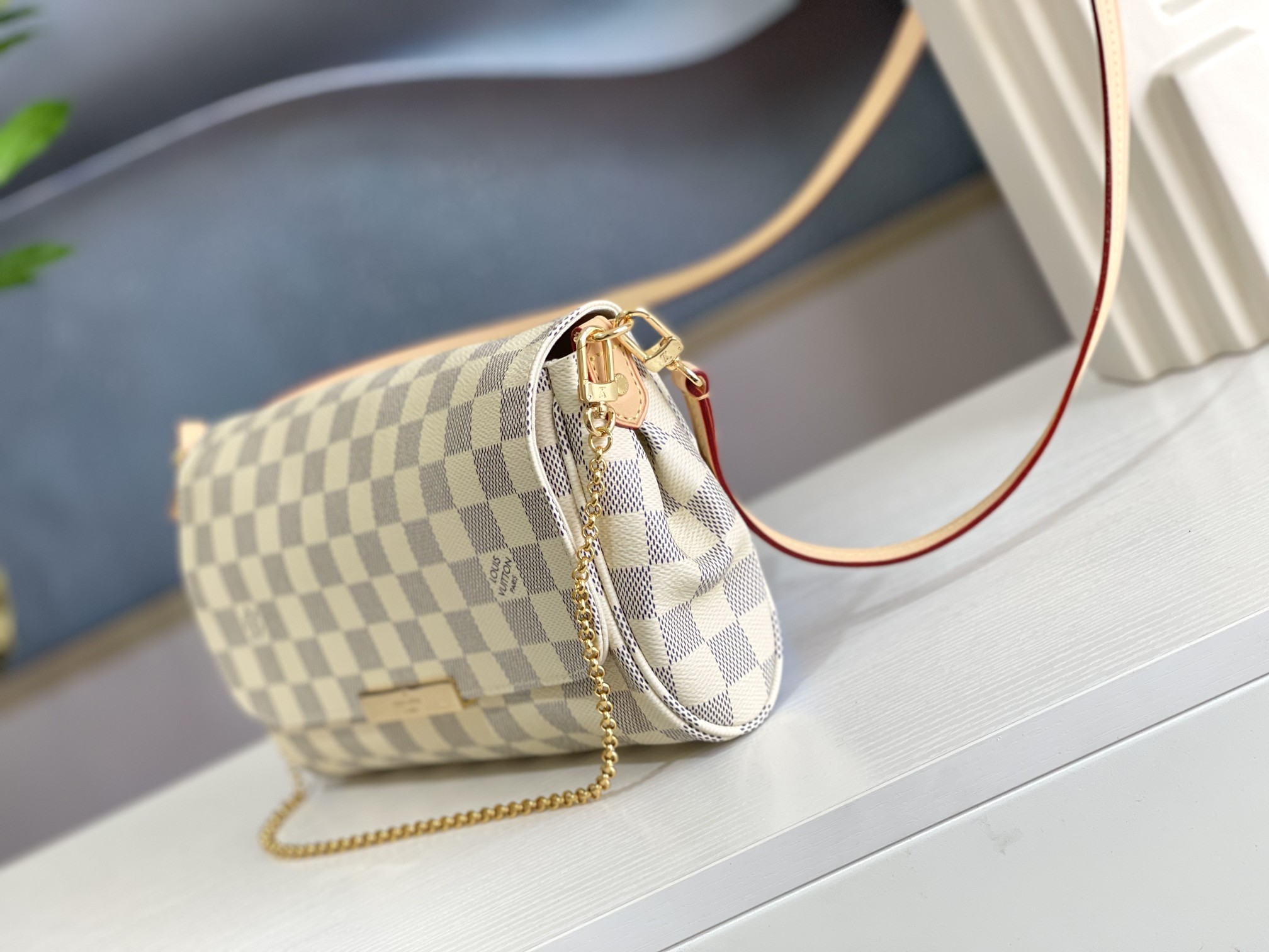 Louis Vuitton Haute Couture Classic Luxury Handbag Shoulder Crossbody 2