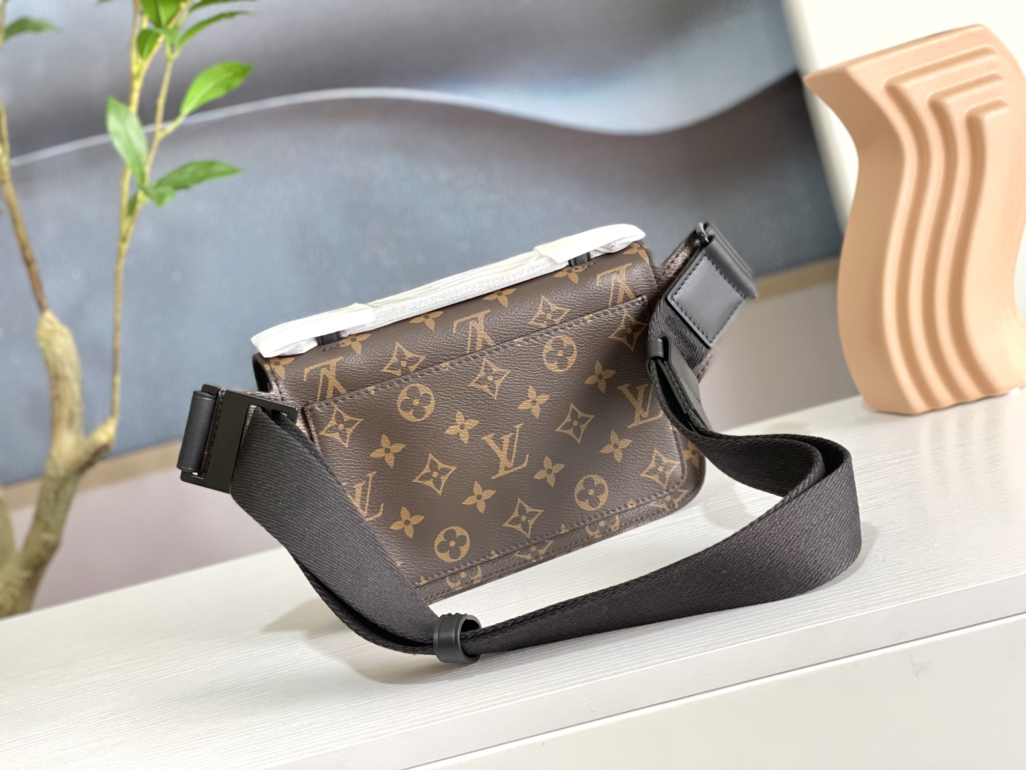 Louis Vuitton Haute Couture Classic Luxury Handbag Shoulder Crossbody 2