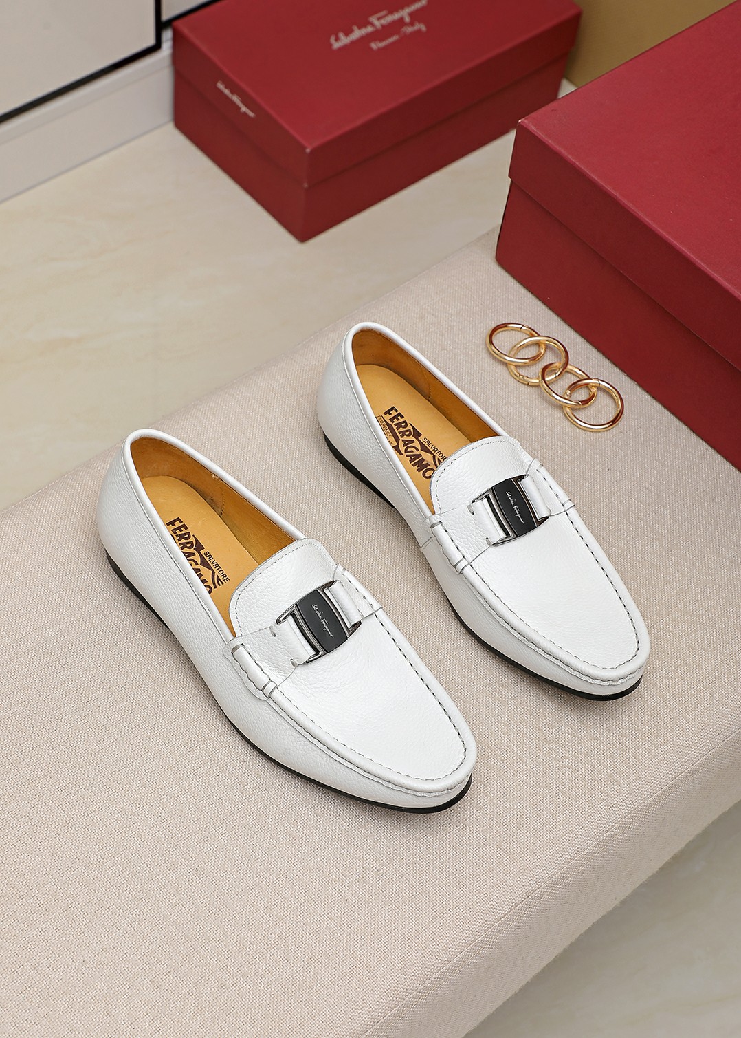 J0 Ferragamo 菲拉格慕••男士🚹皮鞋•✔顶级代购原单货、原版进口牛皮 ➕进口真皮内里➕羊皮垫脚、原版大底