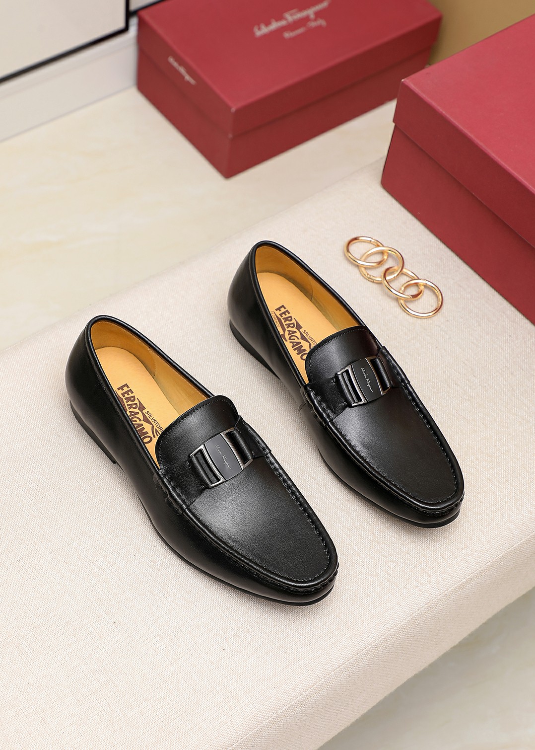 J0 Ferragamo 菲拉格慕••男士🚹皮鞋•✔顶级代购原单货、原版进口牛皮 ➕进口真皮内里➕羊皮垫脚、原版大底
