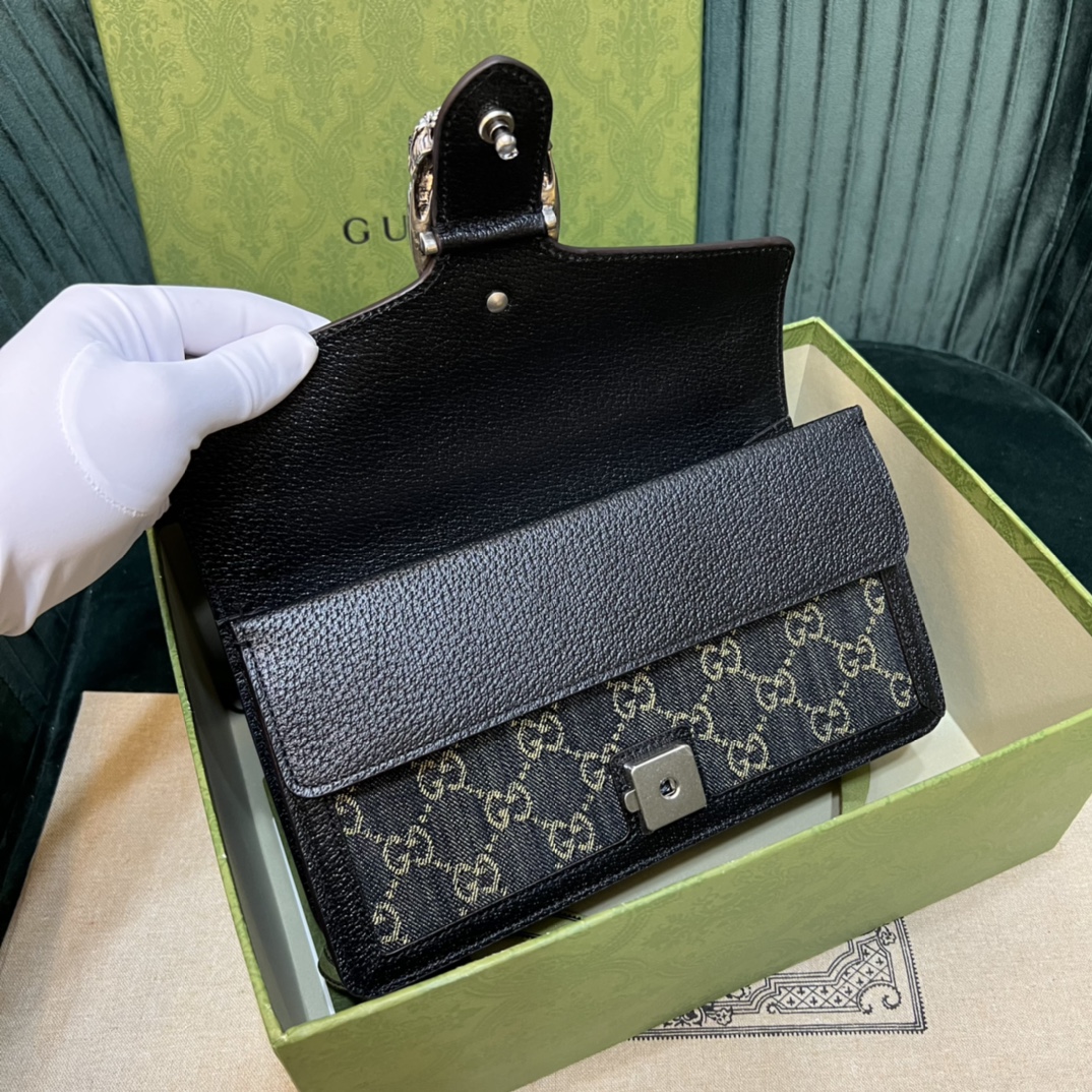 Gucci Bag Collection crafted with premium materials and signature design 8