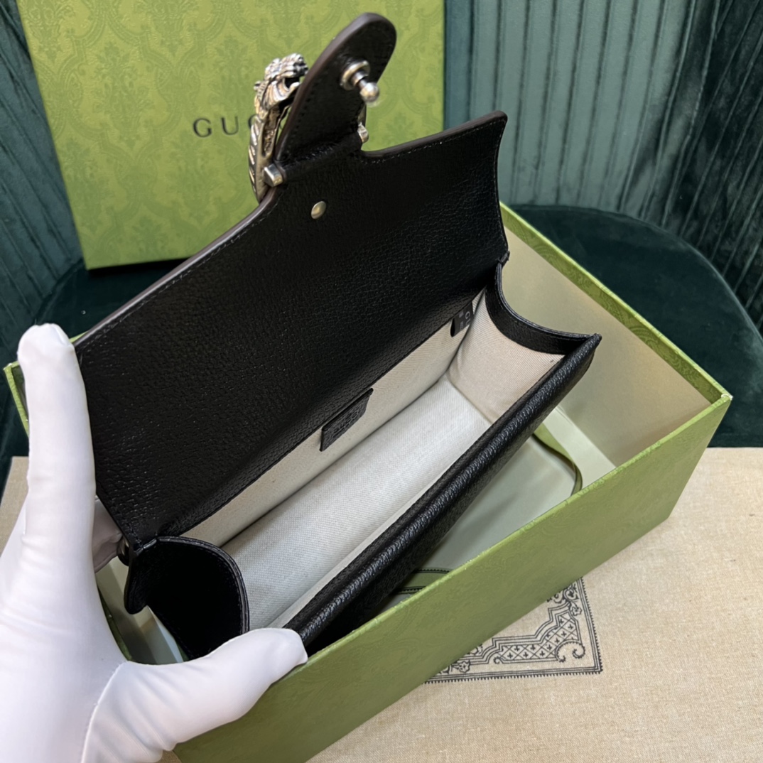 Gucci Bag Collection crafted with premium materials and signature design 9
