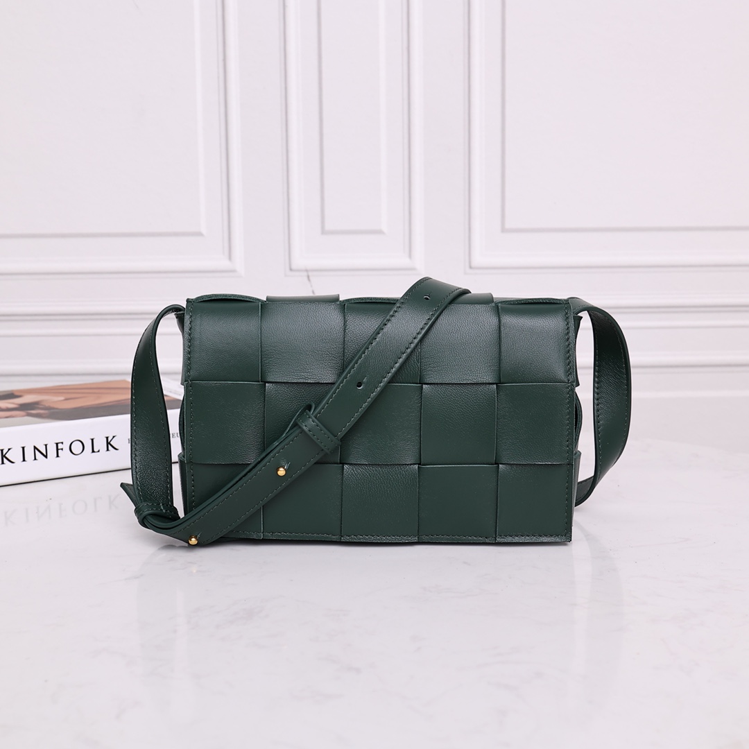 Bottega Veneta Lambskin Woven Cassette Bag Shoulder Crossbody Bag