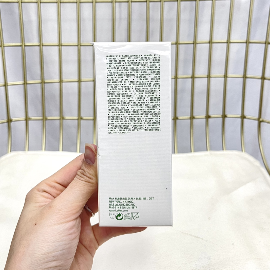 La Mer The SPF 50 UV Protecting Fluid PA+++ 1.7 fl oz/50ml 2 i1647314474 8573 1