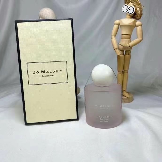 Jo Malone London Sakura Cherry Blossom Cologne, Floral Fragrance For Women 2 i1647329306 3275 0