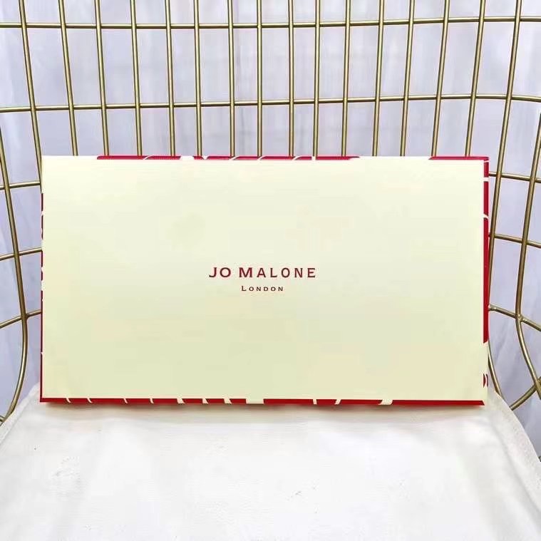Jo Malone London Miniature Perfume Set, 17-Piece Floral Collection 2 i1647329560 6578 1