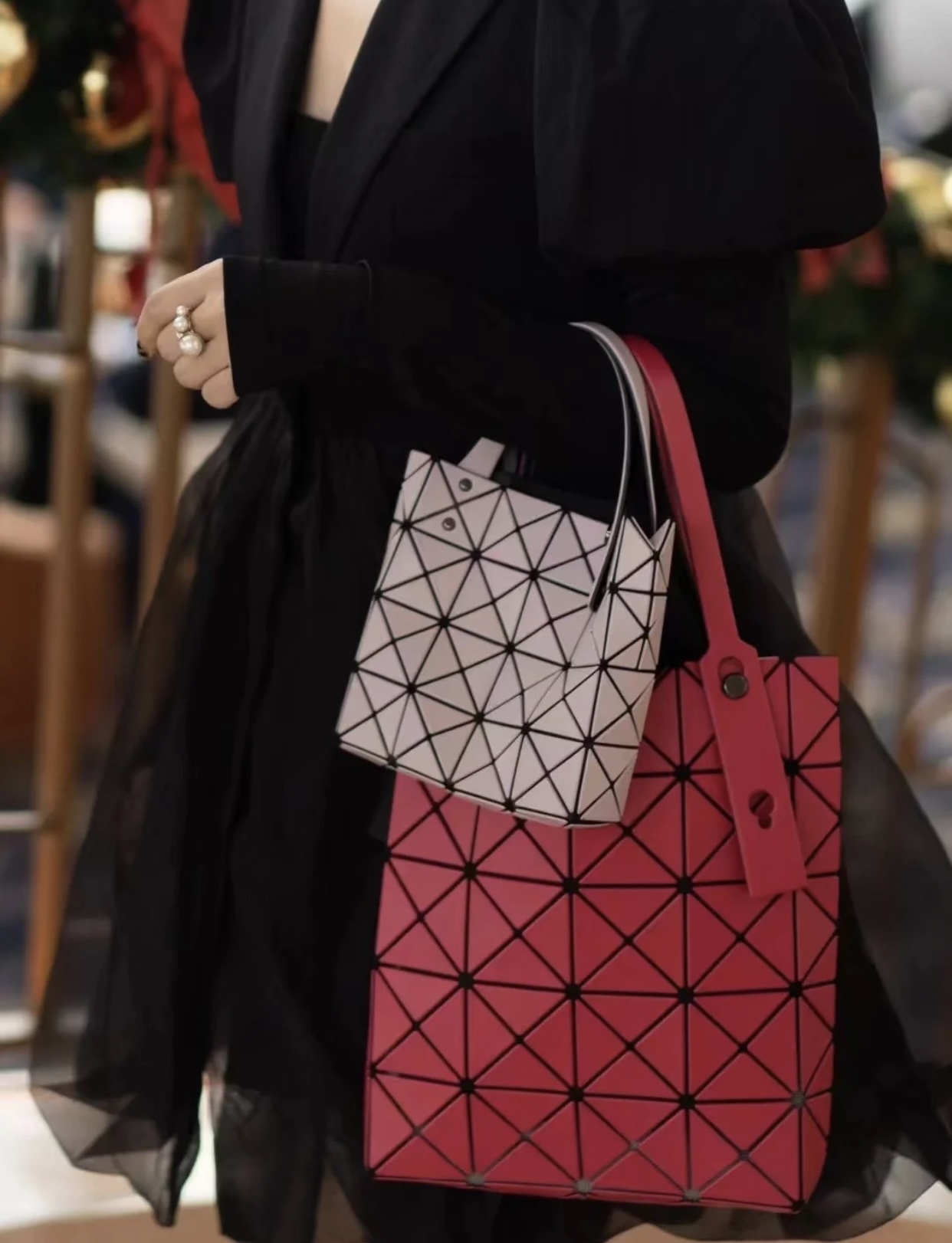 ISSEYMIYAKE三宅一生LUCENT BOXY 系列手提袋BB21-AG852