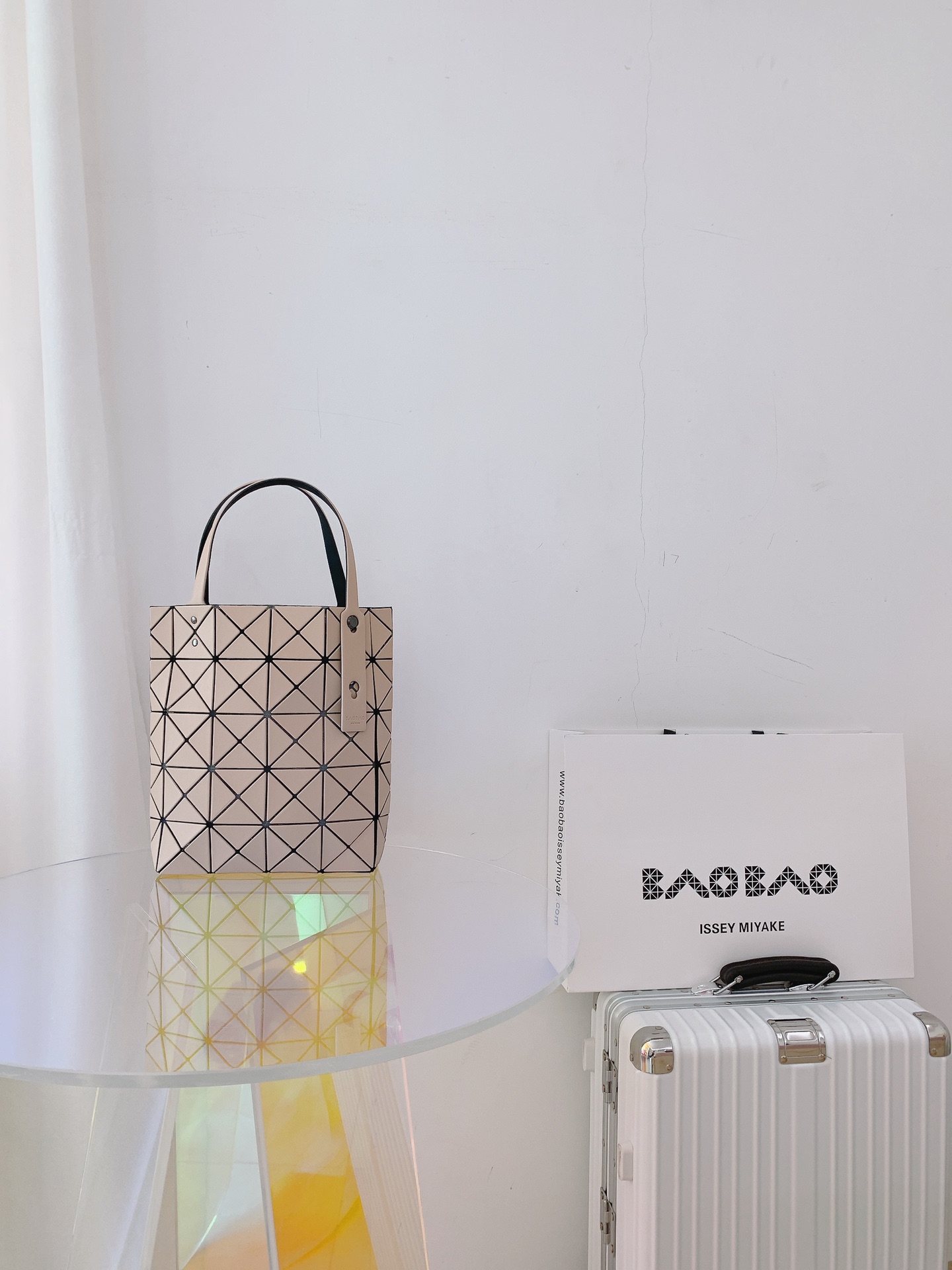 ISSEYMIYAKE三宅一生LUCENT BOXY 系列手提袋BB21-AG852