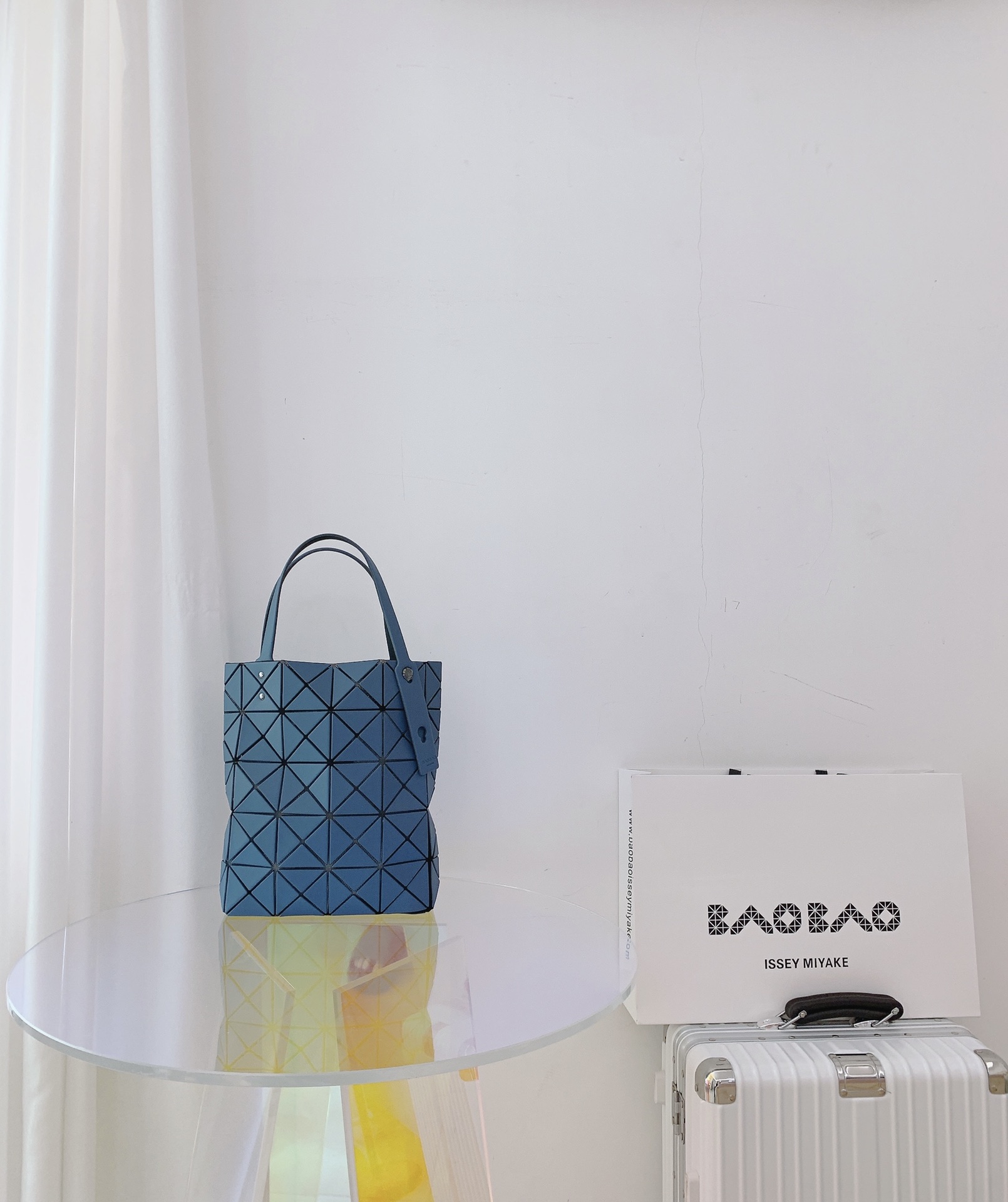 ISSEYMIYAKE三宅一生LUCENT BOXY 系列手提袋BB21-AG852