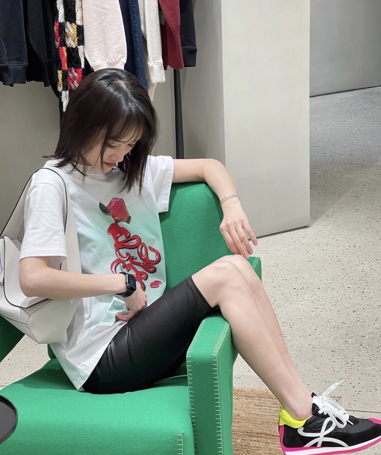 LOEWE罗意威Puzzle hobo腋下包 0673白色