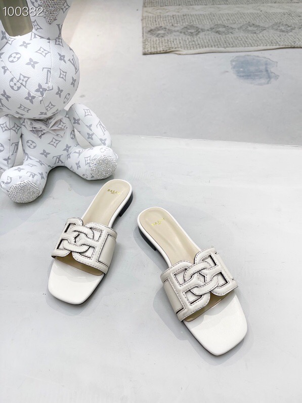 I0   Bally /巴利官网PEONIFLAT女款拖鞋🩴出货了鞋子工艺复杂，6⃣️个颜色上脚都好看🔜码段：35-3940 41 42特殊码定做不退换