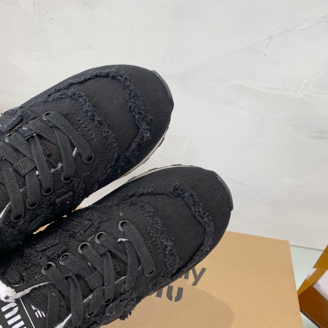 【Miu Miu × New Balance 574】 miumiu新百伦联名 2022ss走秀情侣款男女同款运动鞋