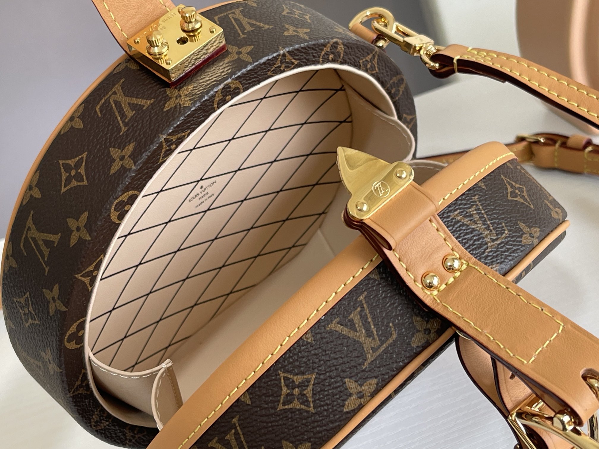 Louis Vuitton Haute Couture Haute Couture Ready-to-Wear Clothing Dress 8