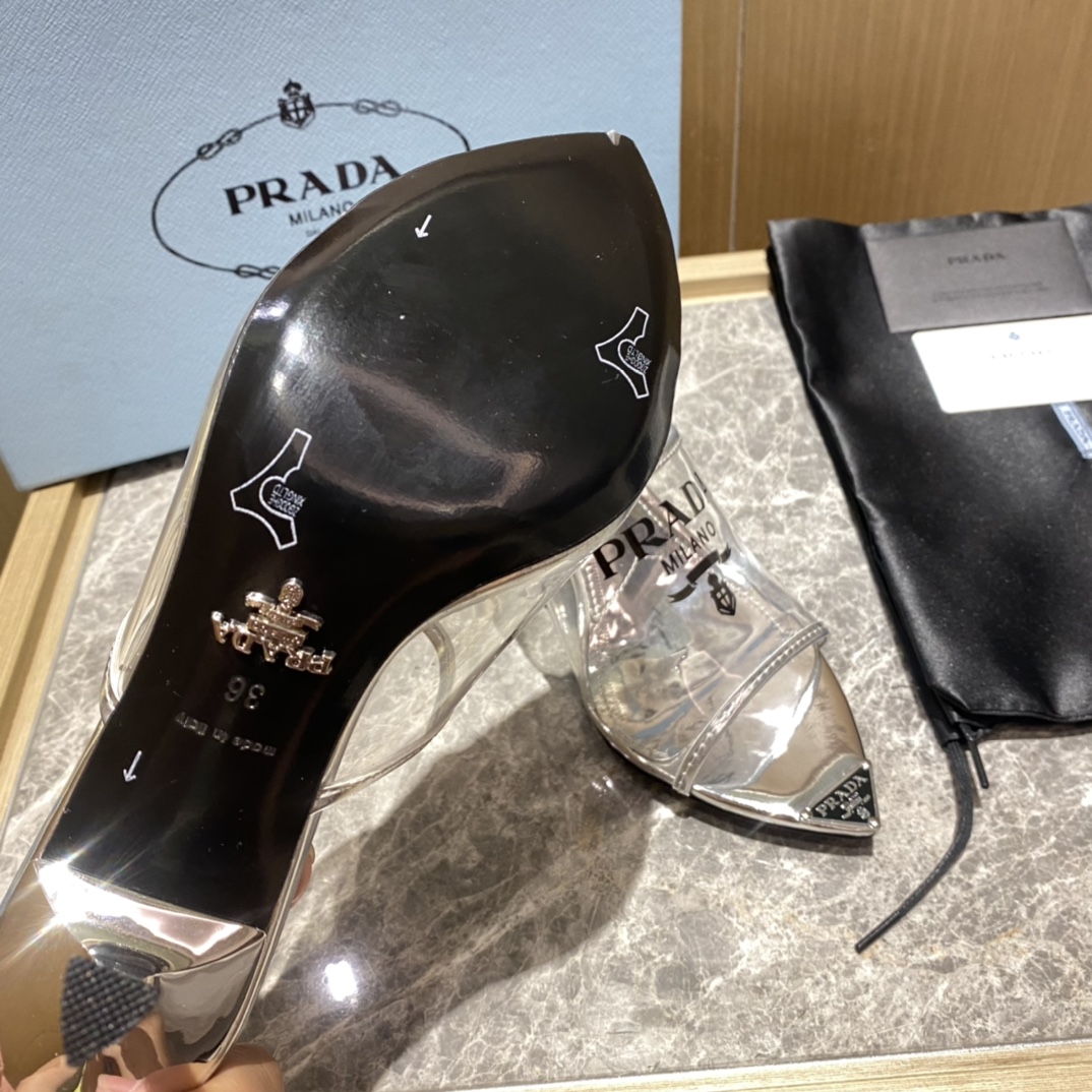 Top del mercadoPrada/Prada 2022primavera/novedad veranoEl estilo vintage da un aire diferente al sen