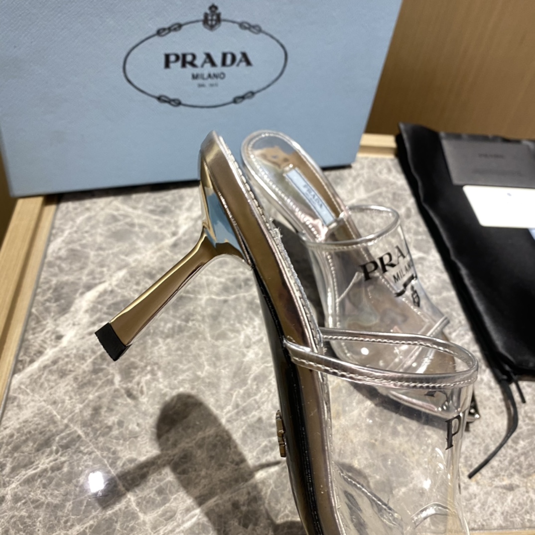 Top del mercadoPrada/Prada 2022primavera/novedad veranoEl estilo vintage da un aire diferente al sen