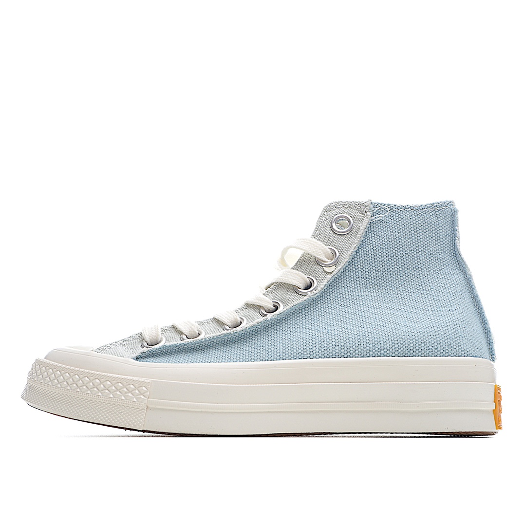 G0 Converse 1970s 新上架的匡威太清新了这个冰激凌浅粉和水兰色 太打动人补丁拼接加焦糖色 一点也不违和鞋底和鞋带有大亮点 浅粉572612C 浅蓝572611C