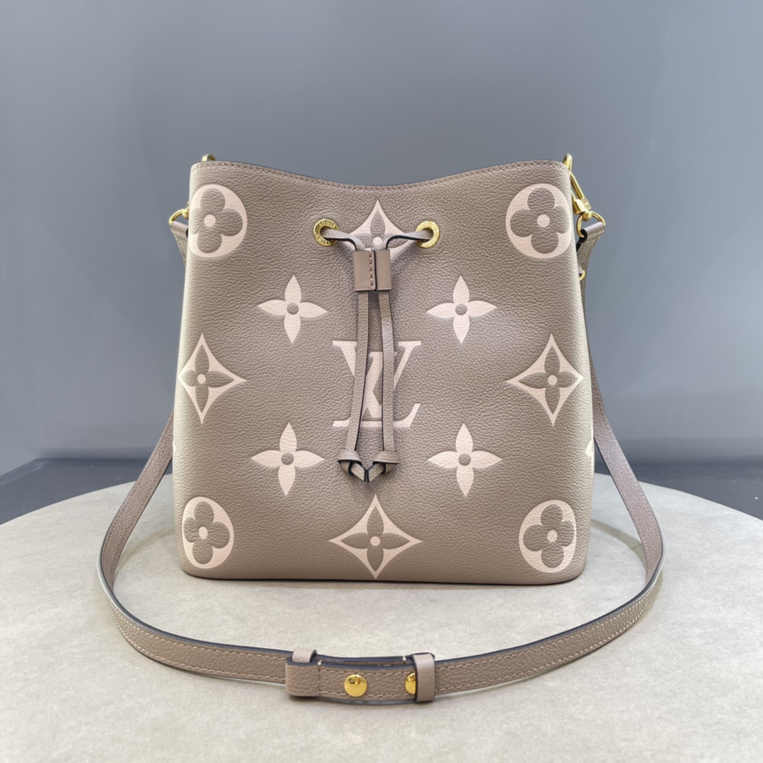 Louis Vuitton LV NeoNoe Bucket Bags Black Khaki M45497