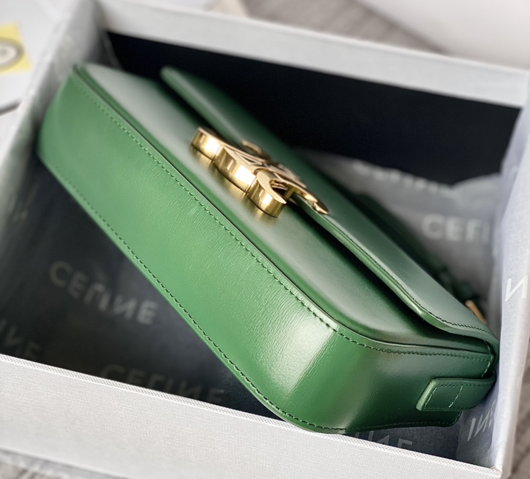 CELINE赛琳凯旋门全皮系列小牛皮肩背包194143