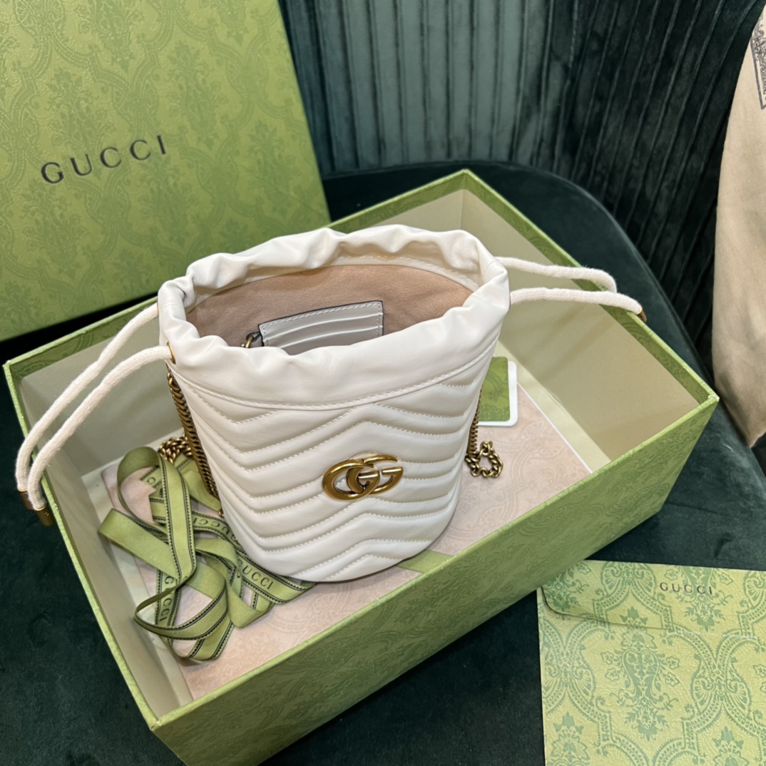 Gucci Bag Collection crafted with premium materials and signature design 9