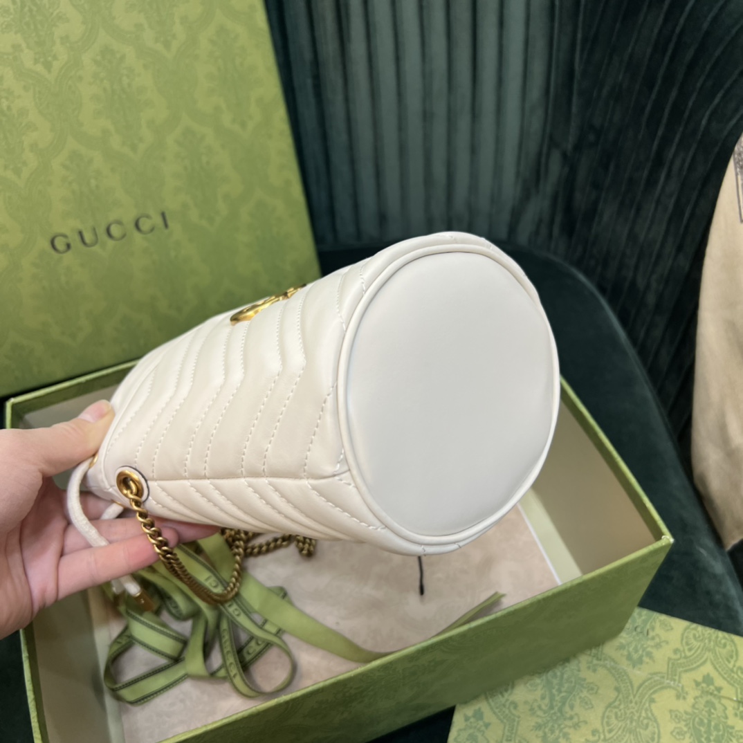 Gucci Bag Collection crafted with premium materials and signature design 5