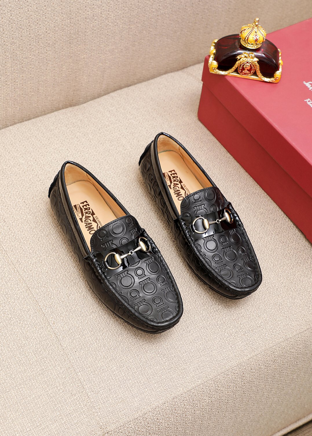 I0  Ferragamo「 菲拉格慕」豆豆鞋正码