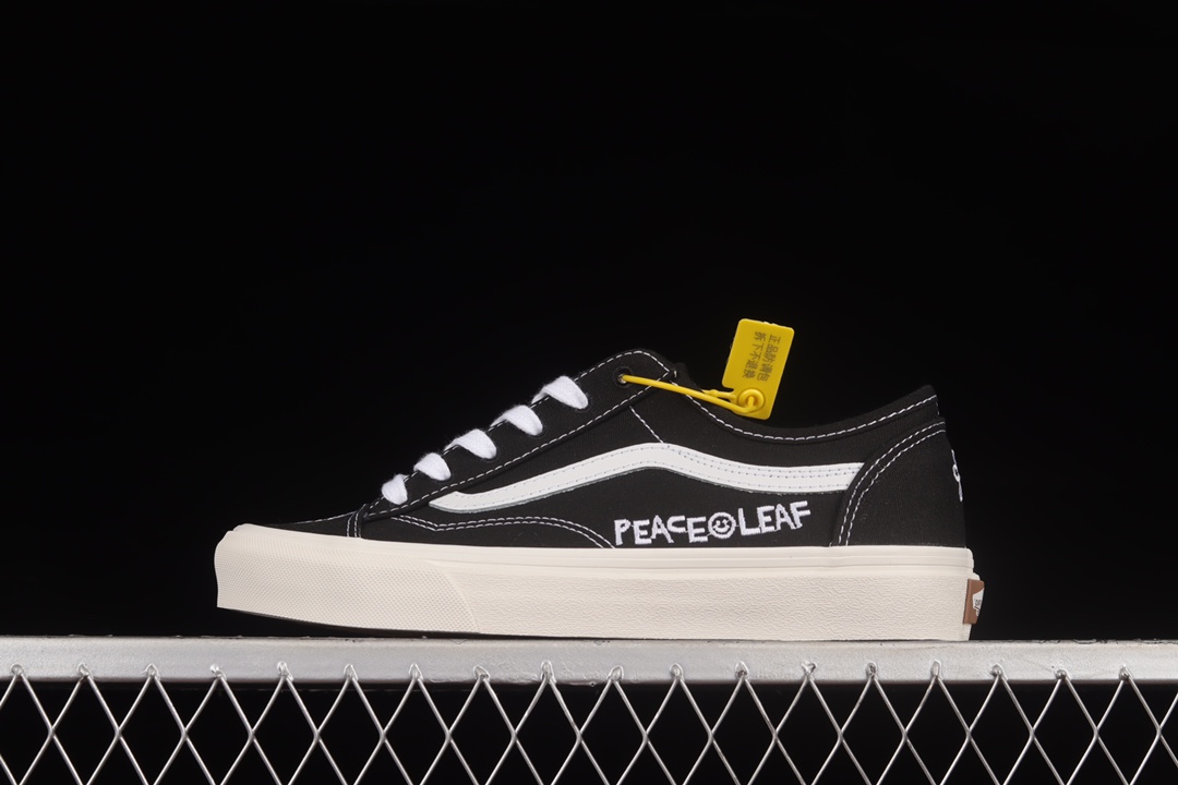 G0 Vans Old Skool Tapered 权志龙经典黑白小头低帮休闲板鞋 VN0A54F41KP棉帆布鞋面加电绣图案、柔软鞋面，舒适透气，将环保意识与您喜爱的Vans风格相结合 还有和平与爱心