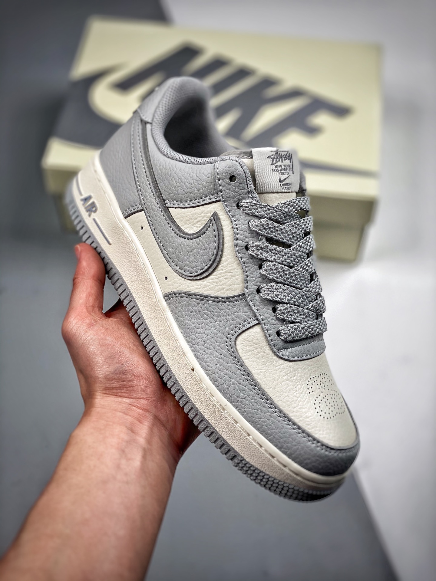 Lanzamiento limitado en el extranjero Nivel empresa Stussy x Nike Air Force 1 Low Colaboración Stussy Gris y blanco ref…