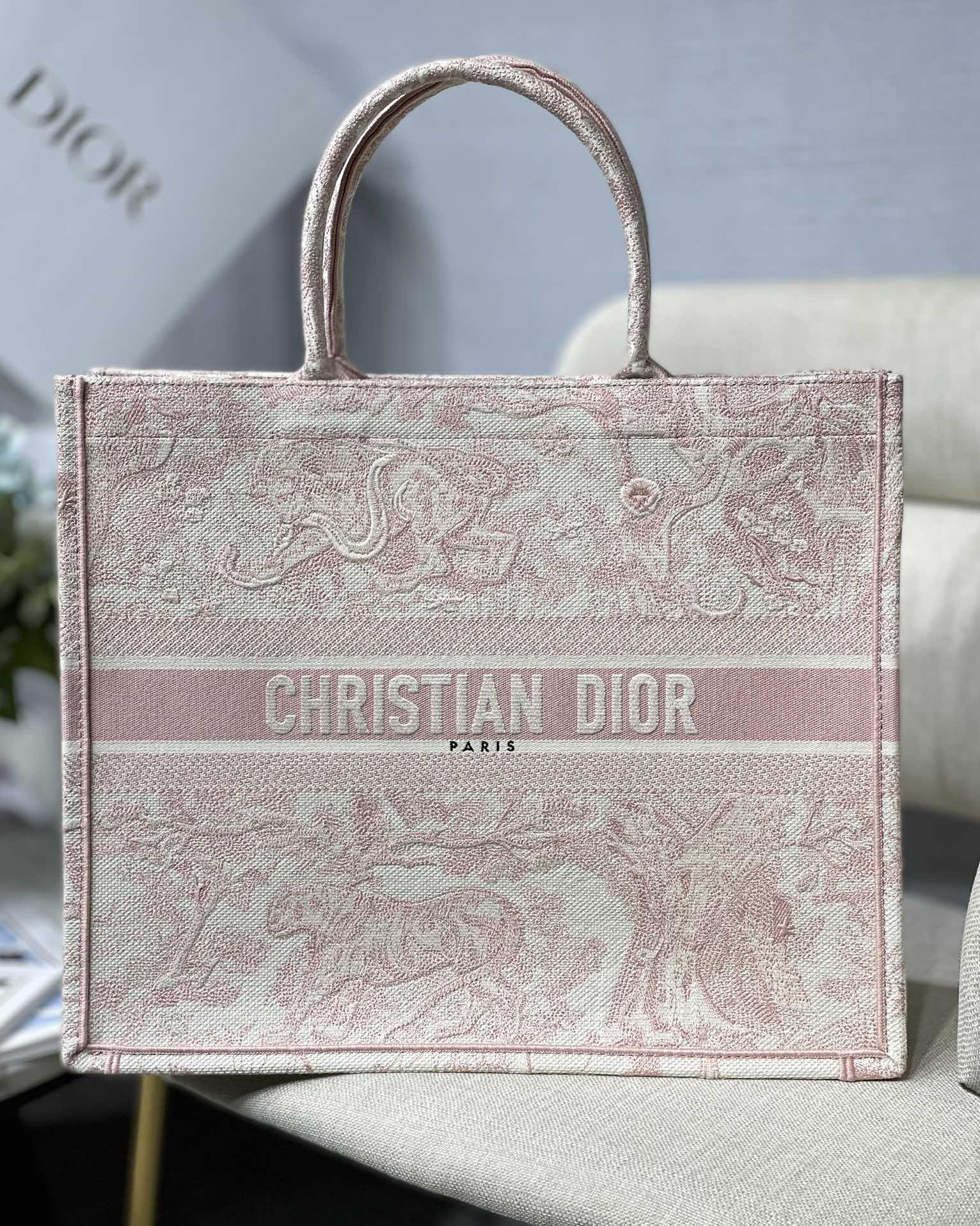 DIOR Book Tote розовый тигр вышивка тоут
