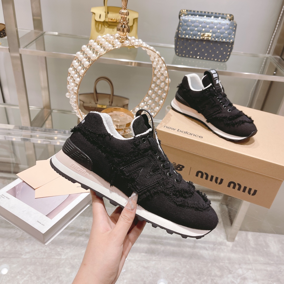 . "Exclusiva versión superior" 2022 primavera y el verano de la última ráfaga de Miumiu x New Balanc