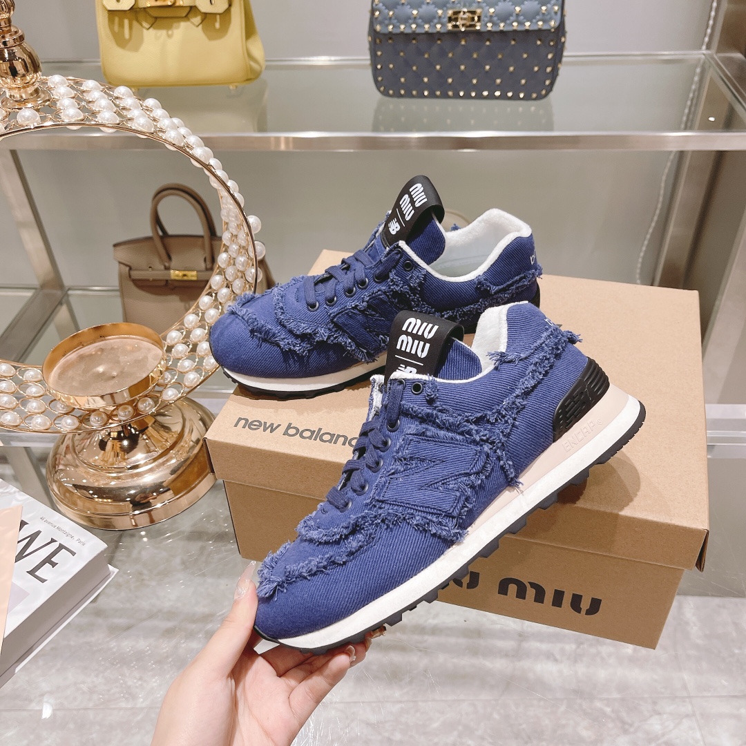 . "Exclusiva versión superior" 2022 primavera y el verano de la última ráfaga de Miumiu x New Balanc
