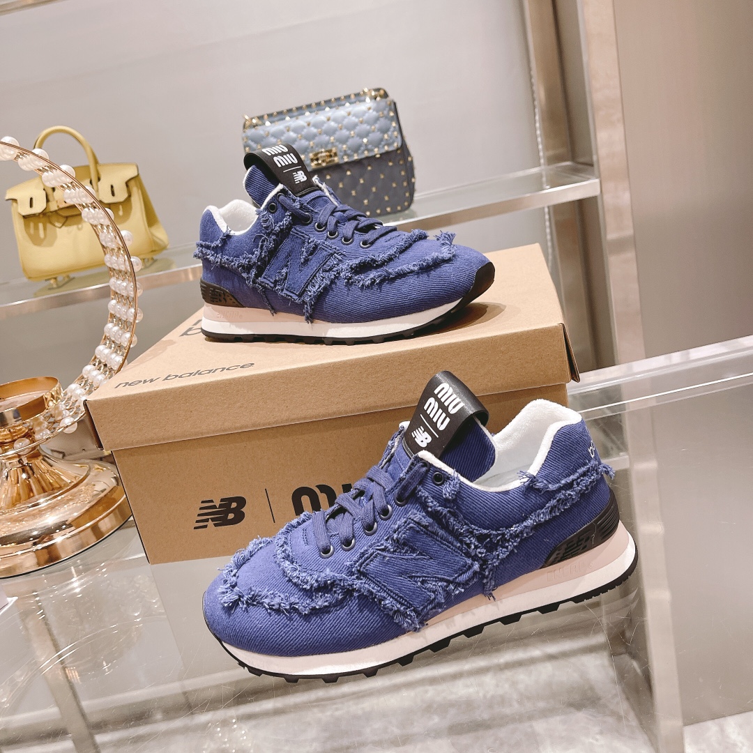 . "Exclusiva versión superior" 2022 primavera y el verano de la última ráfaga de Miumiu x New Balanc