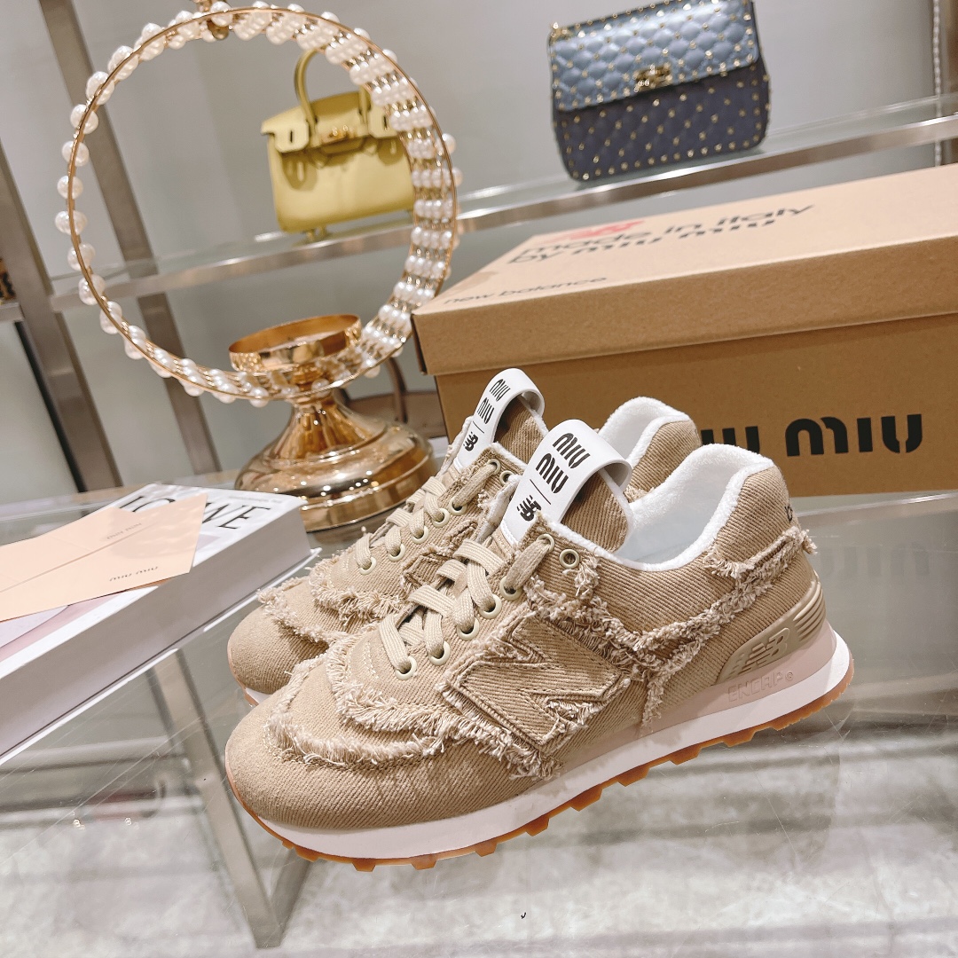 . "Exclusiva versión superior" 2022 primavera y el verano de la última ráfaga de Miumiu x New Balanc
