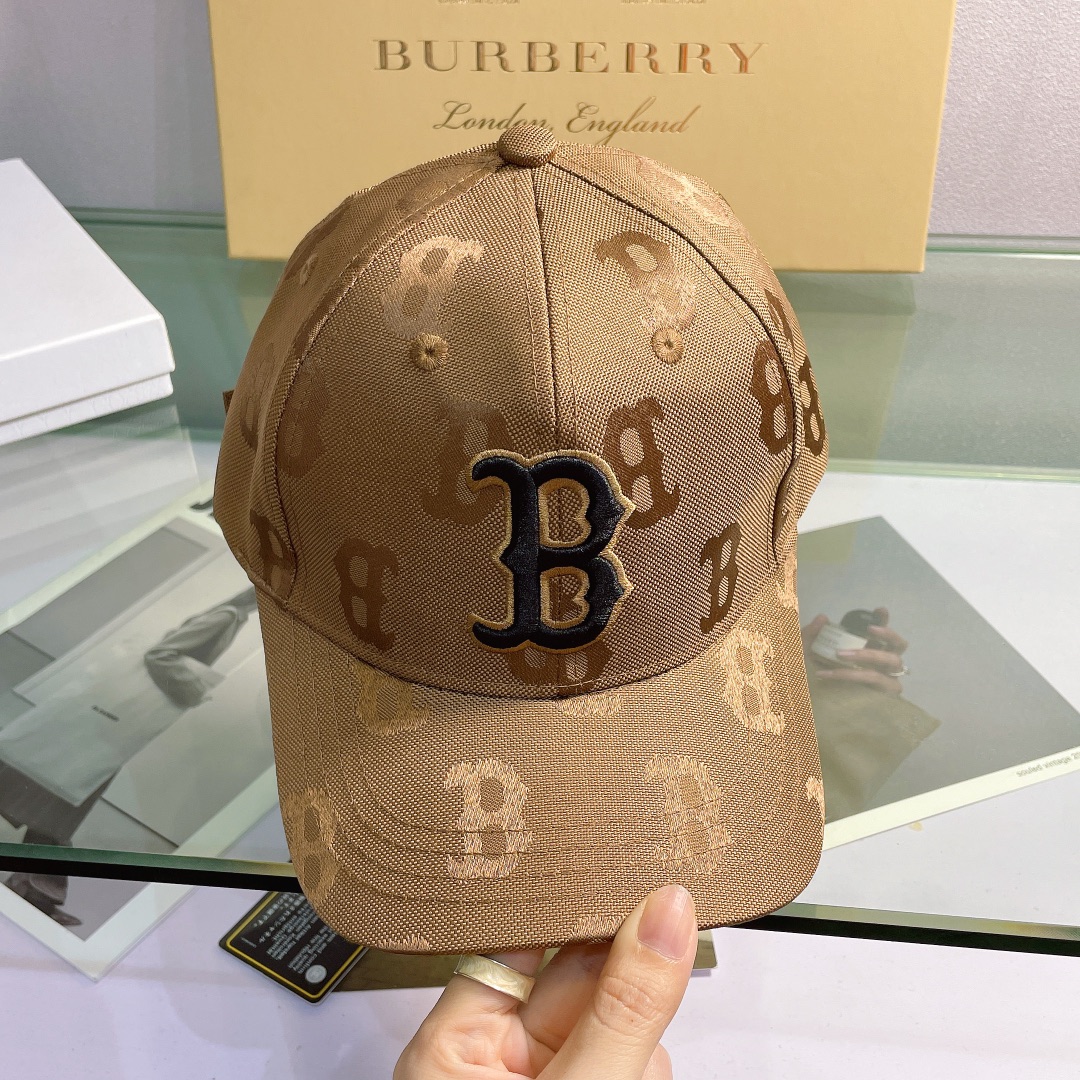 Burberry巴宝莉2022专柜新款刺绣棒球帽