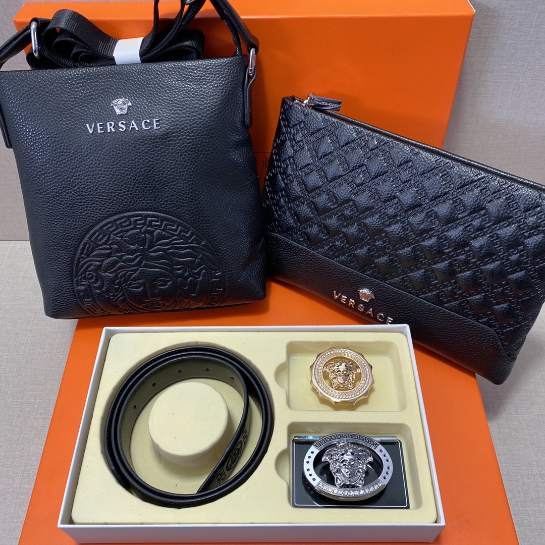 头层皮质组合礼盒包装Versace 范思哲  腰带+俩款包包超级组合 实用公文包包是很合适的选择.强烈推荐这款手提包日常是非常. 双扣皮带：头层皮质带身搭配3.8cm仿铜扣头 尺寸范思哲公文包：长19宽4高21\r  范思哲手提包：长25宽2高16