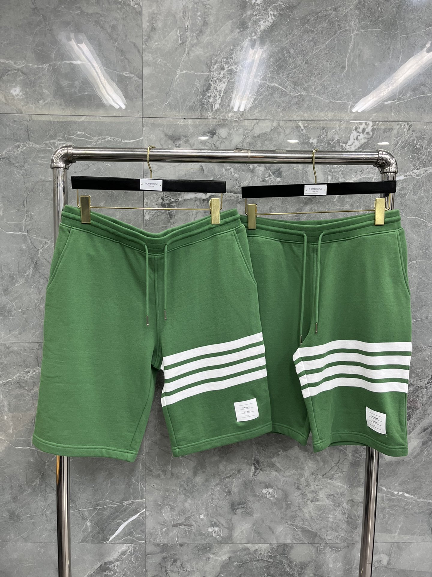 톰브라운 코튼 밴딩 반바지 40433 Thom Browne Shorts