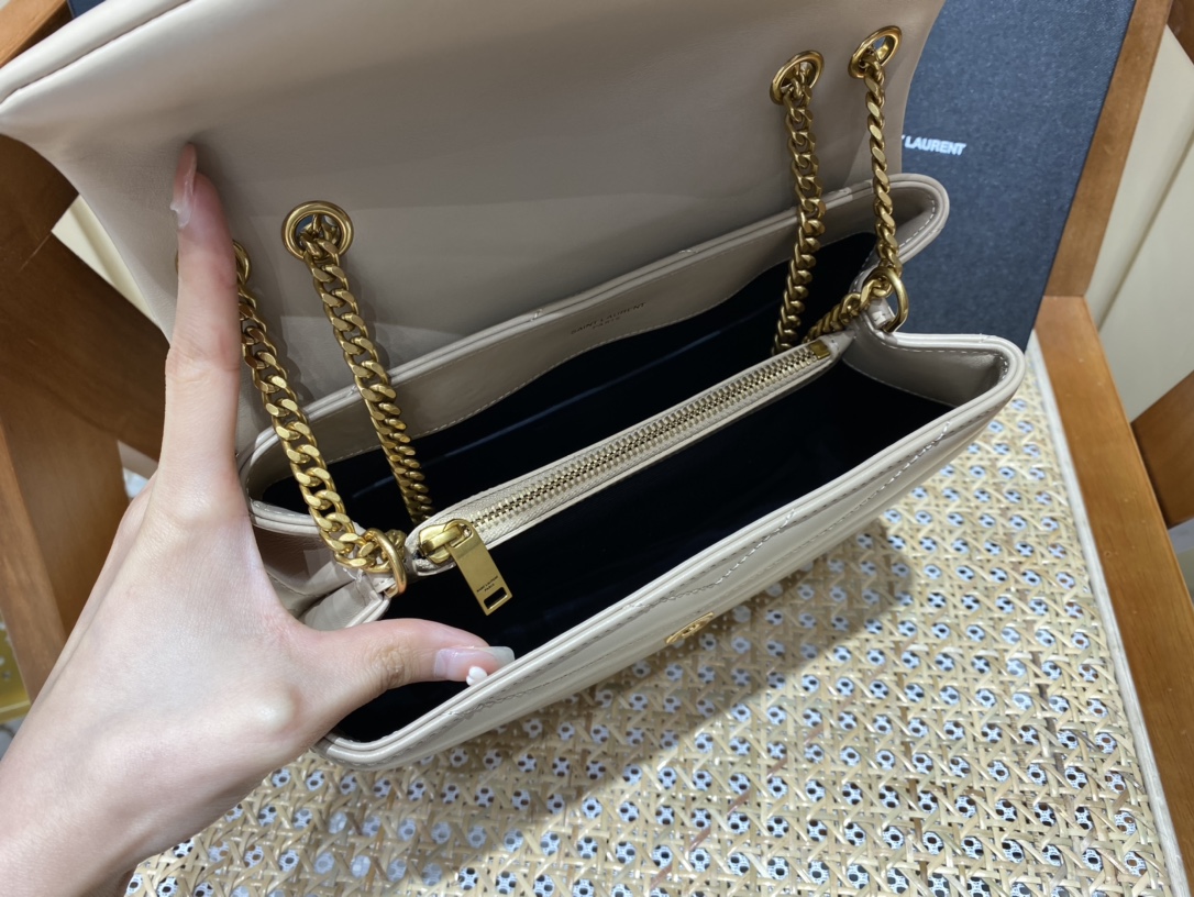 YSL LOULOU 23CM Y型绗缝链条包 494699杏色/金扣