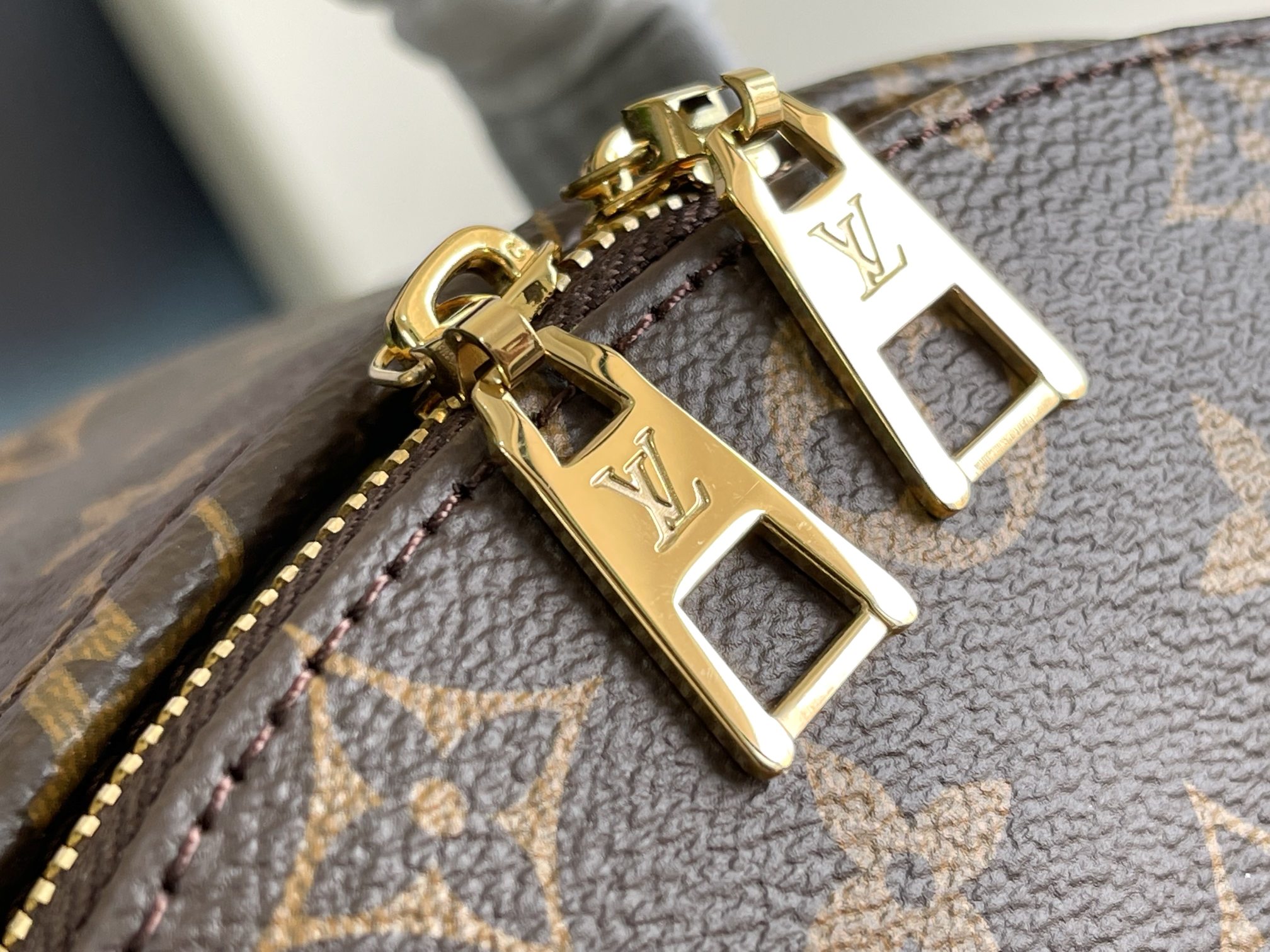 路易威登 Louis Vuitton 高定典藏名品高定成衣时装外套连衣裙衬衫T恤 #115A0522 6