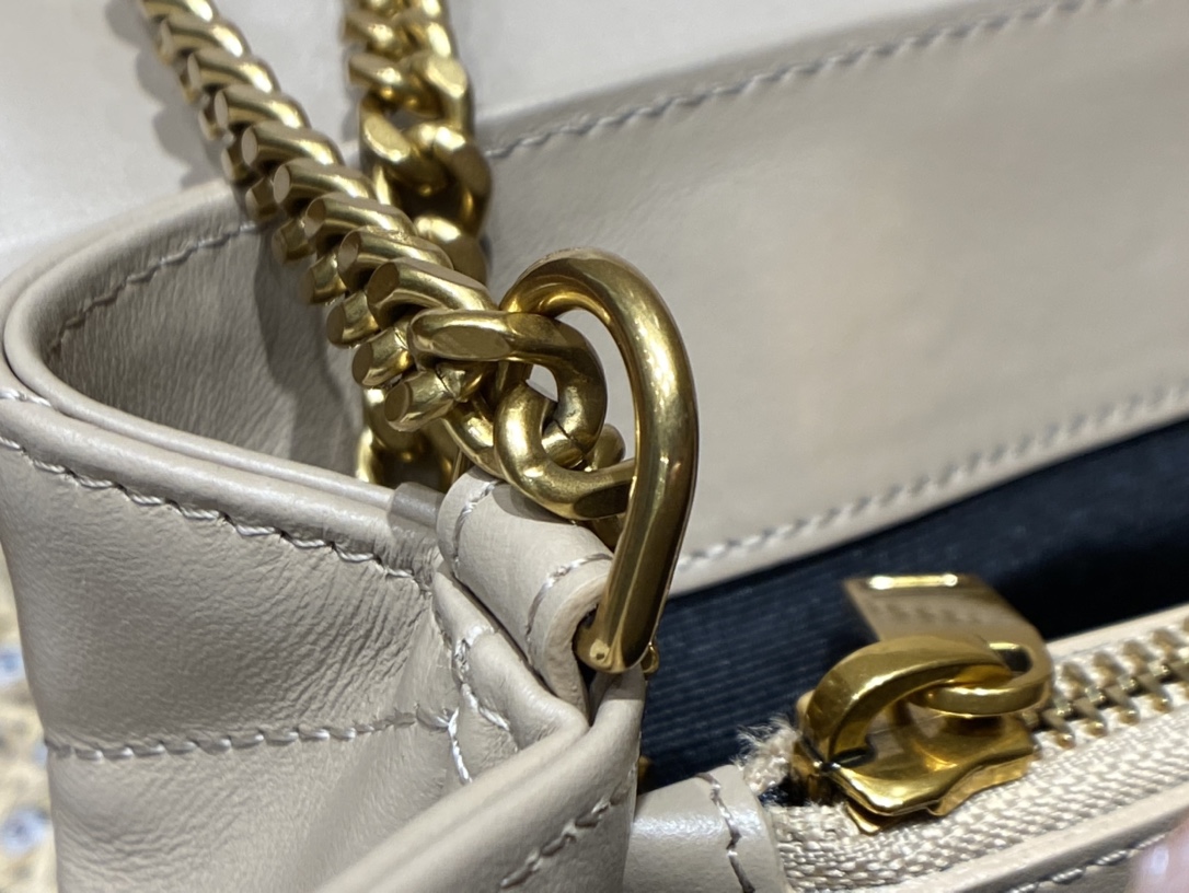 YSL LOULOU 23CM Y型绗缝链条包 494699杏色/金扣