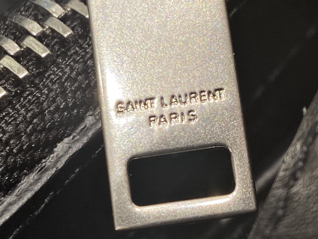 YSL LOULOU 23CM Y型绗缝链条包 494699黑色/银扣