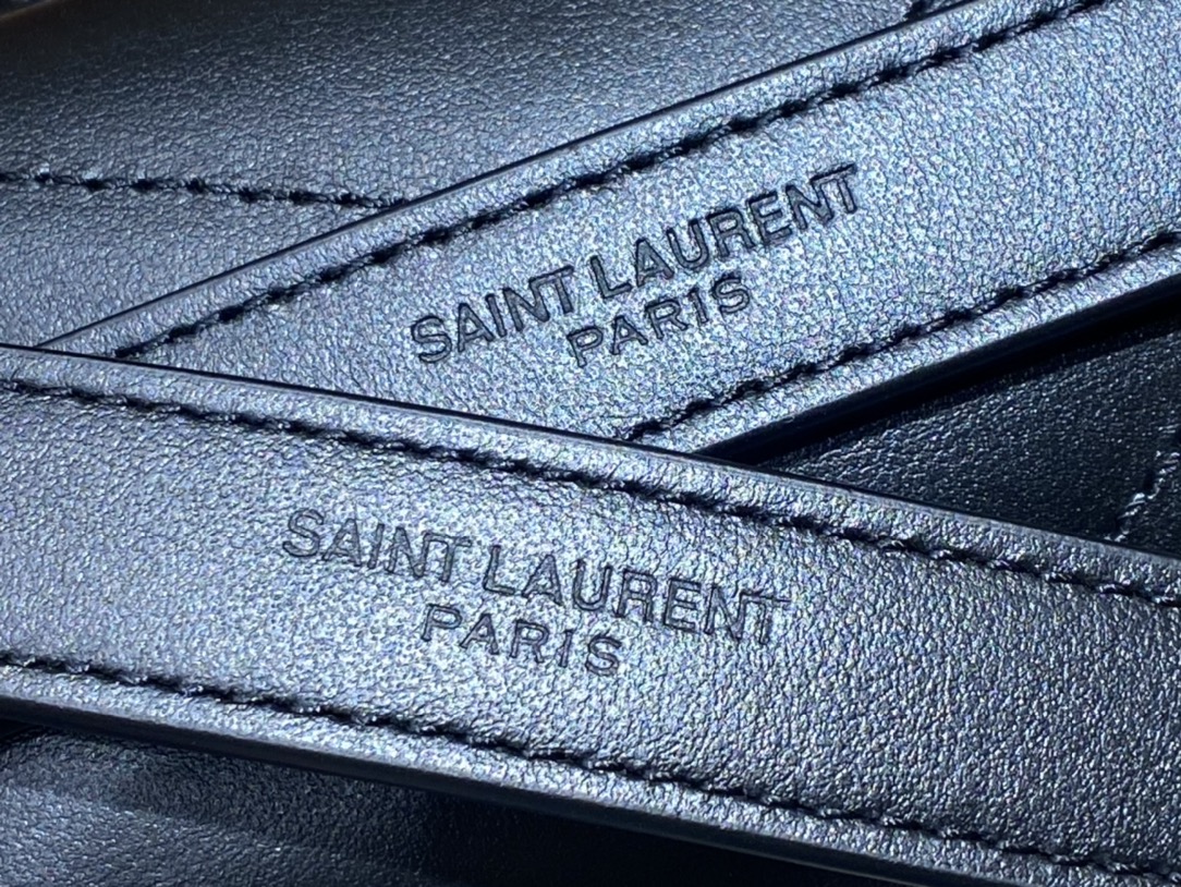 YSL LOULOU 23CM Y型绗缝链条包 494699黑色/银扣