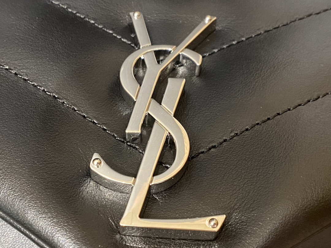 YSL LOULOU 23CM Y型绗缝链条包 494699黑色/银扣