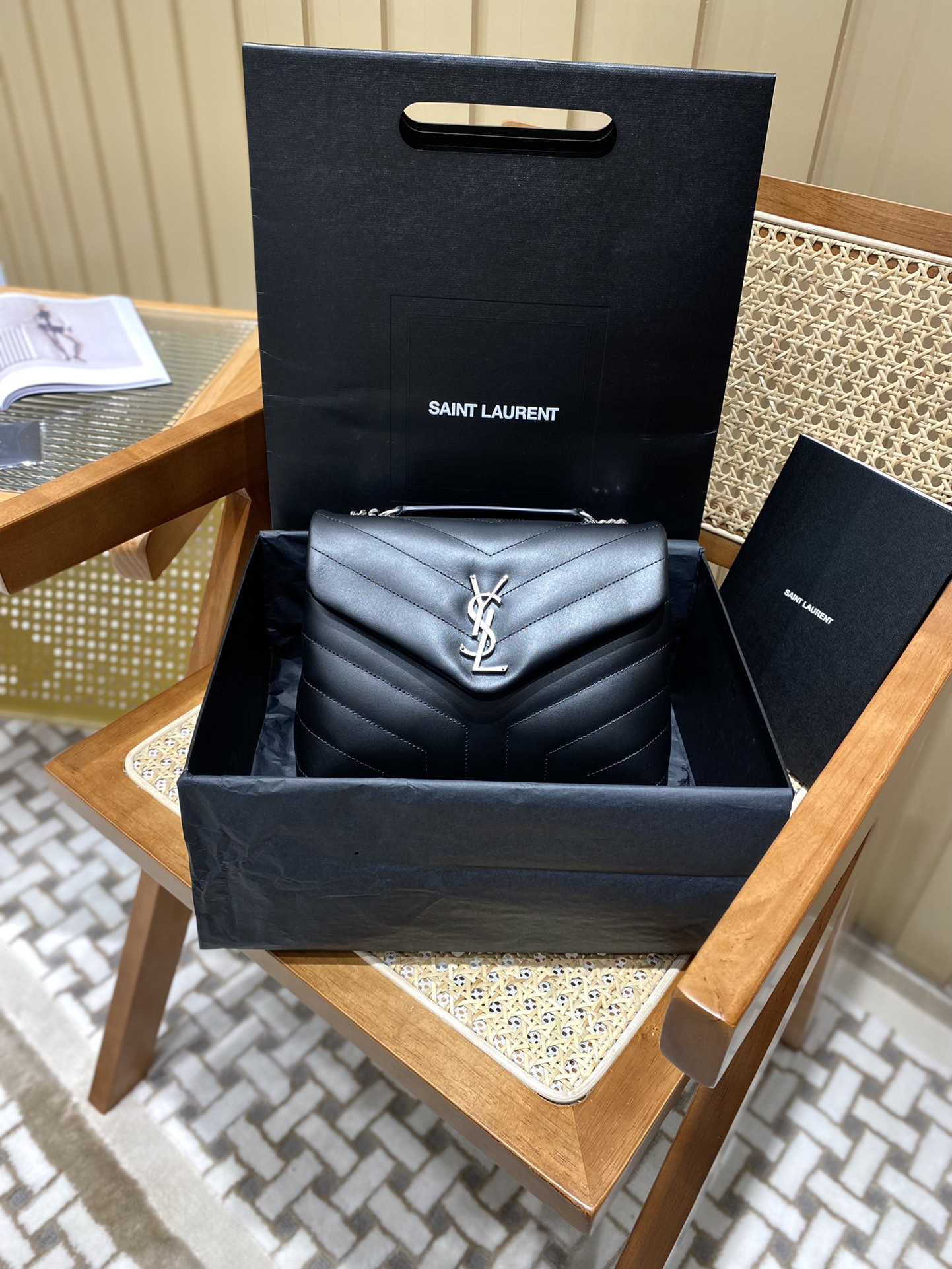 YSL LOULOU 23CM Y型绗缝链条包 494699黑色/银扣