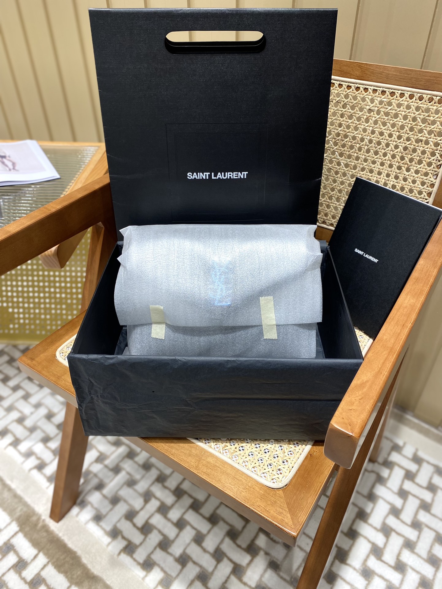 YSL LOULOU 23CM Y型绗缝链条包 494699黑色/银扣