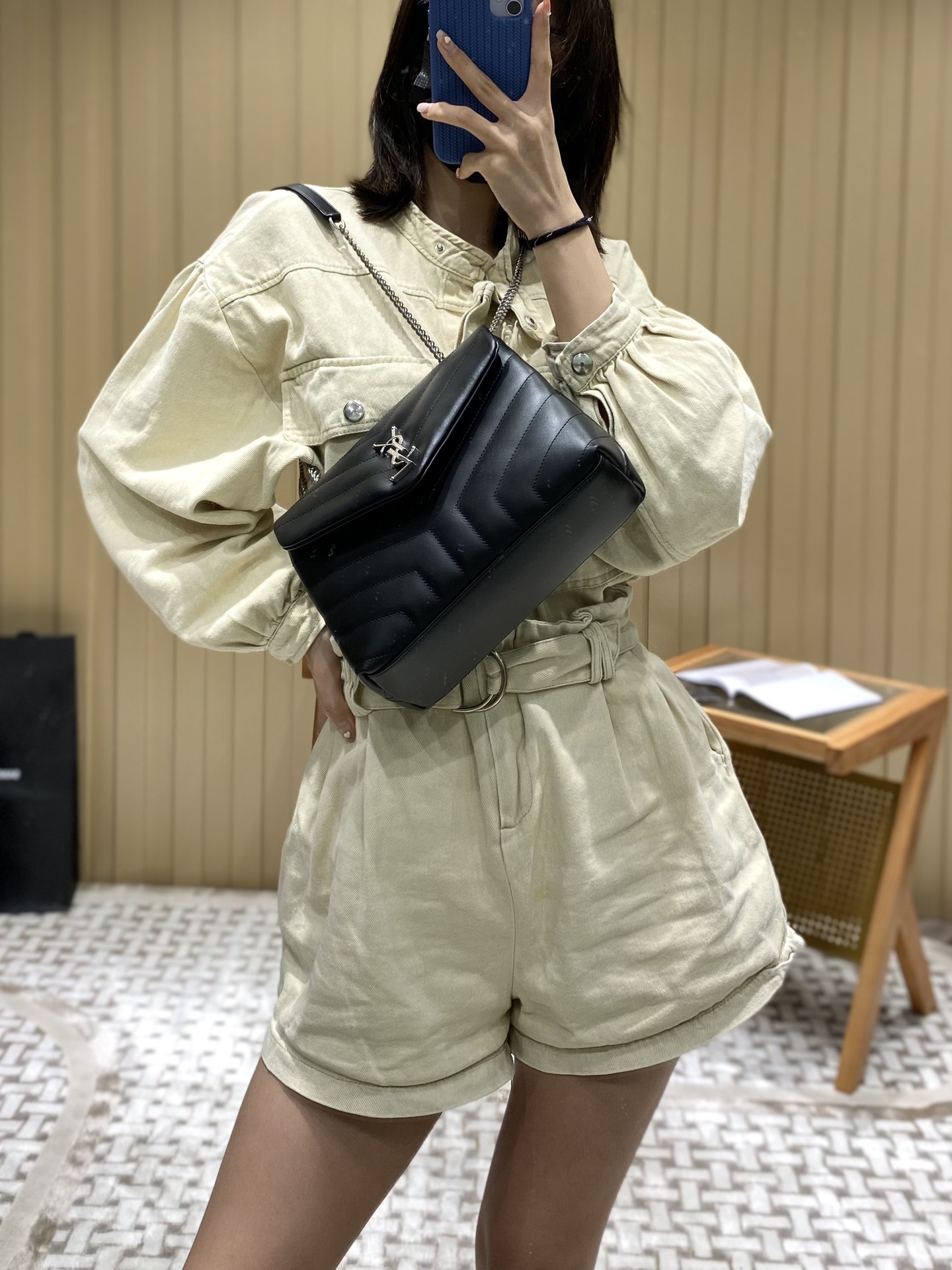 YSL LOULOU 23CM Y型绗缝链条包 494699黑色/银扣