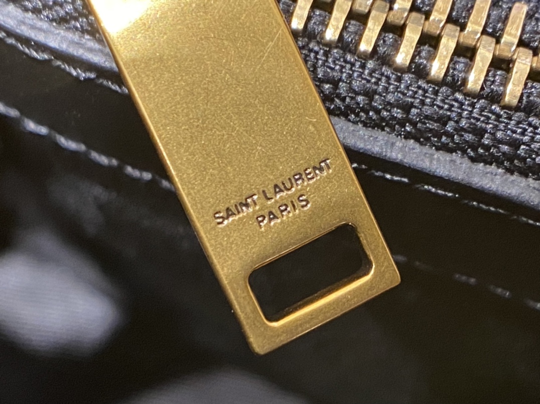 YSL LOULOU 23CM Y型绗缝链条包 494699黑色/金扣