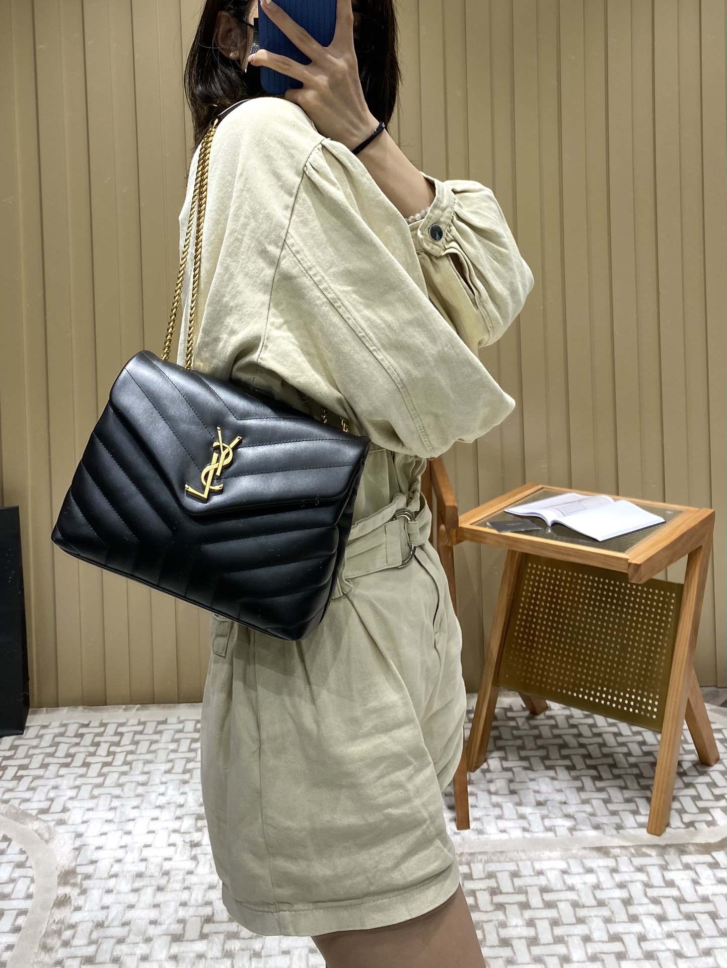 YSL LOULOU 23CM Y型绗缝链条包 494699黑色/金扣