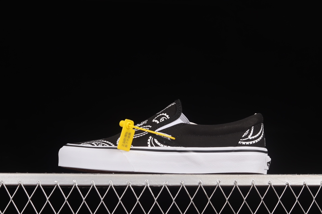 G0 Vans Slip-On 50周年款 腰果花涂鸦一脚蹬懒人鞋韩版帆布透气鞋 VN0A5JMAB0E工艺：硫化1:1（重量1:1、真标、原钢印、材质标、鞋型标、合格证）