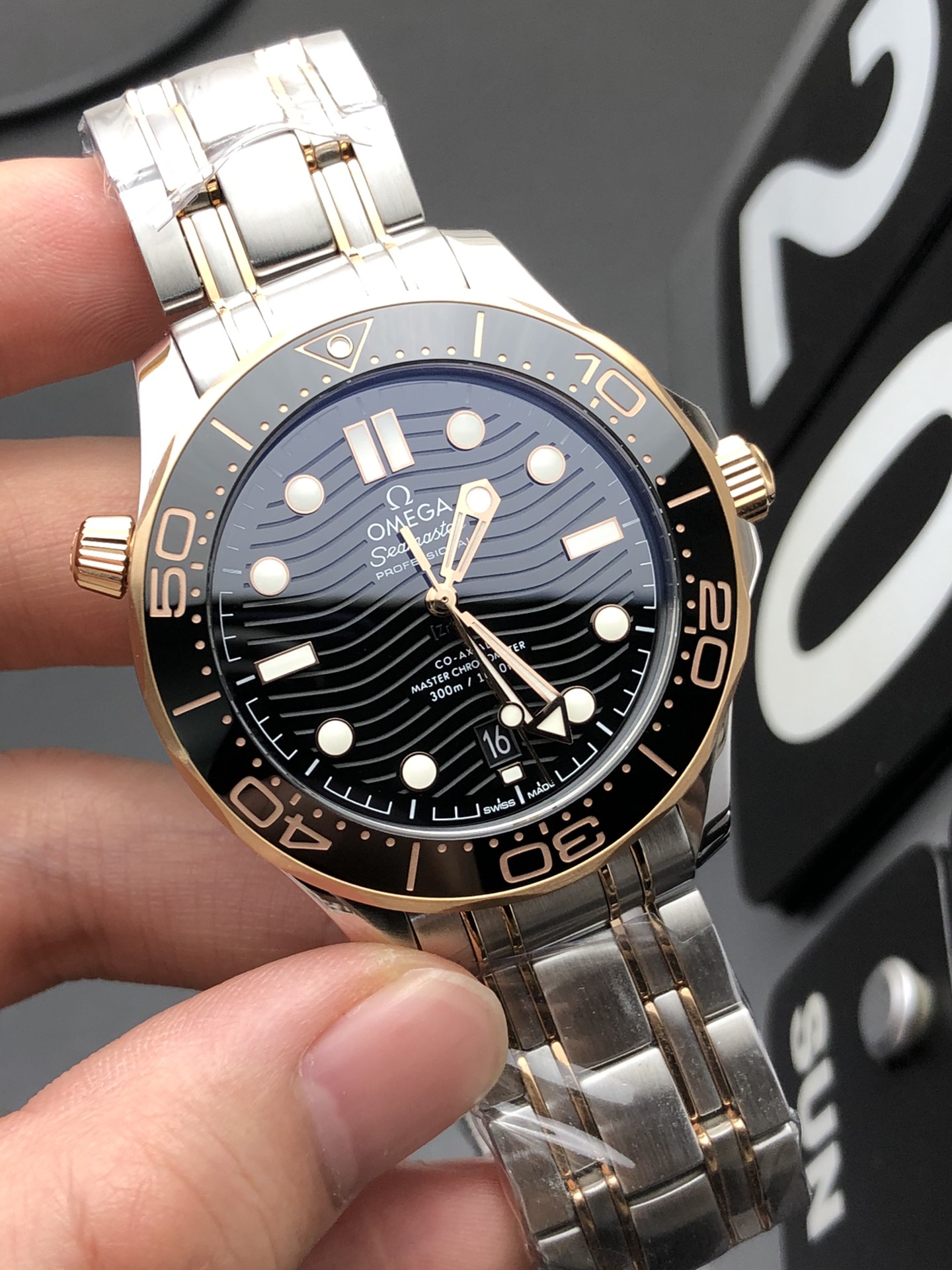 Omega OR 玫瑰金海马